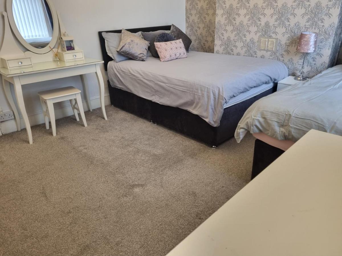 Private Luxury Double Room In Cardiff Exterior foto